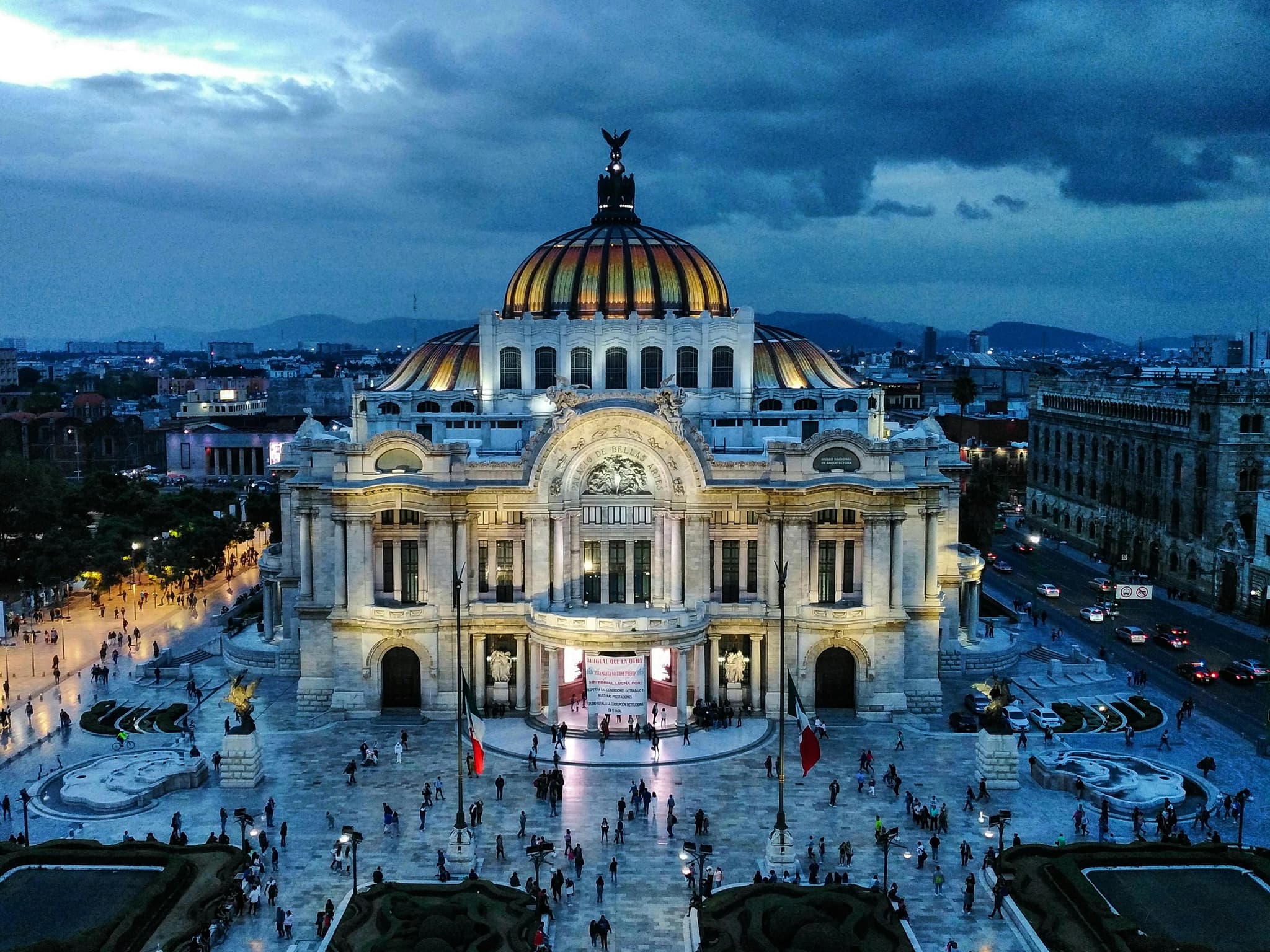 image: /images/mexico_city.jpg